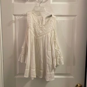 A&f cold shoulder white boho top